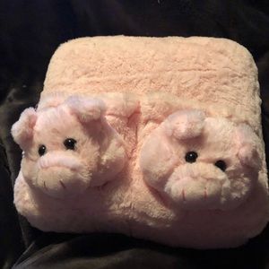 Piggy foot massager.